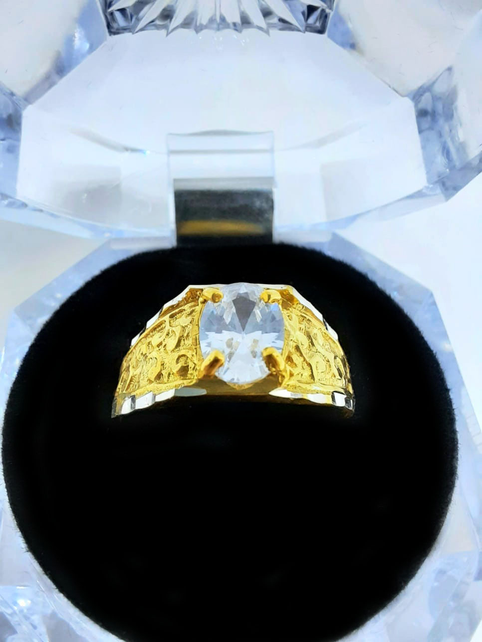 Gold Gent Ring